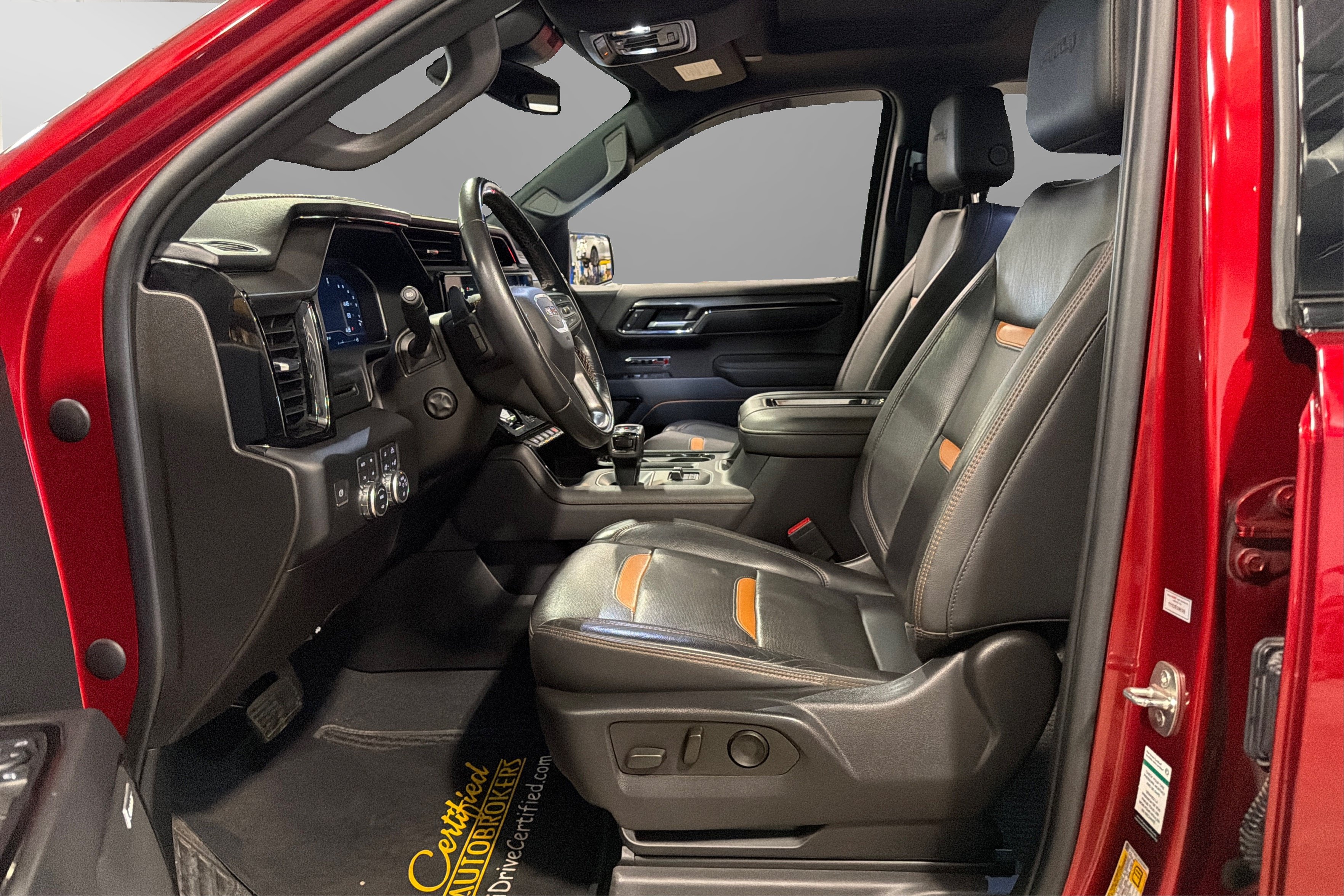 Used 2022 GMC Sierra 1500 AT4 w/ AT4 Premium Package AWD/4WD image 19