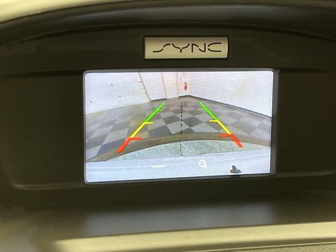 Used 2016 Ford Escape SE w/ SE Chrome Package FWD image 5