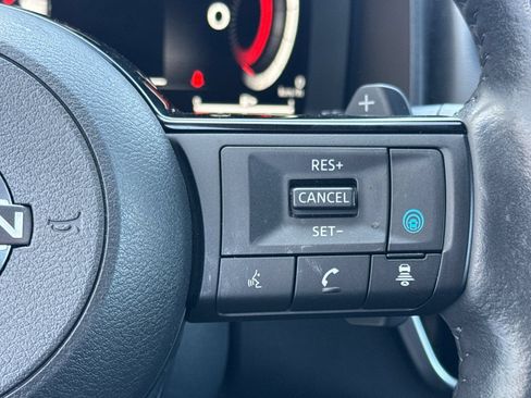 Used 2023 Nissan Rogue Platinum w/ Platinum Premium Package FWD image 32