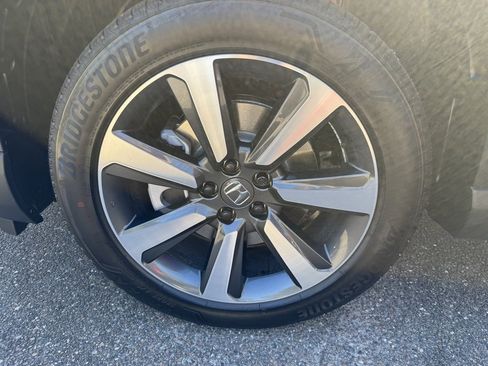 New 2025 Honda Pilot Touring image 22