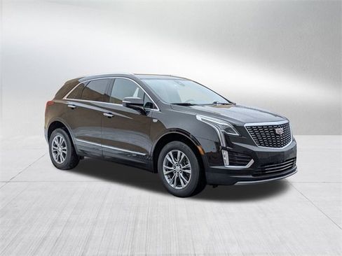 Certified 2023 Cadillac XT5 Premium Luxury image 3
