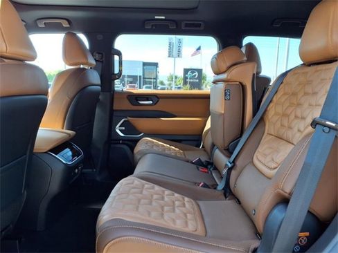 New 2026 Nissan Armada Platinum Reserve image 11