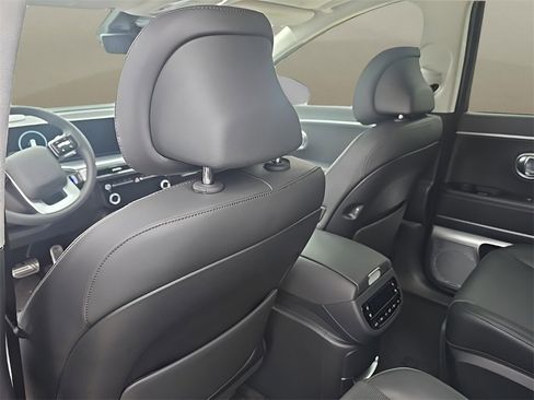 New 2026 Hyundai Ioniq 9 Calligraphy image 18