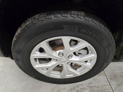 Used 2023 Jeep Grand Cherokee Limited AWD/4WD image 9