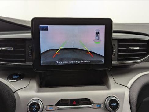 Used 2023 Ford Explorer XLT w/ Equipment Group 202A image 27