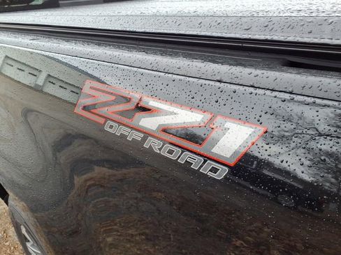 Used 2021 Chevrolet Colorado Z71 w/ Safety Package image 8