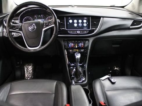 Used 2018 Buick Encore Essence AWD/4WD image 2