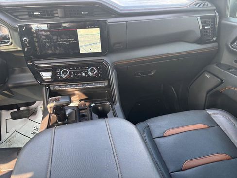 Used 2023 GMC Sierra 1500 AT4 w/ AT4 Premium Package image 11