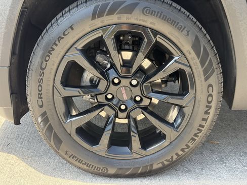 Used 2026 GMC Terrain Elevation w/ Elevation Premium Package FWD image 12