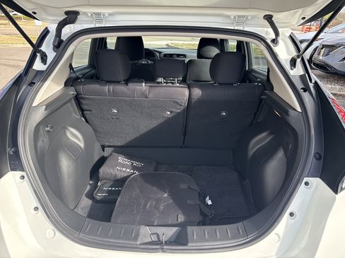 Certified 2024 Nissan Leaf S FWD image 12