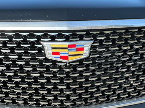 Certified 2024 Cadillac Escalade Premium Luxury image 46