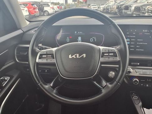 Used 2025 Kia Telluride S image 13