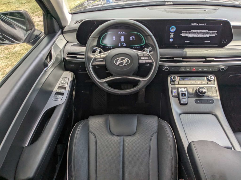 Used 2024 Hyundai Palisade SEL FWD image 16