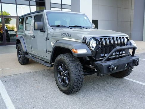 Used 2021 Jeep Wrangler Unlimited Sport AWD/4WD image 3