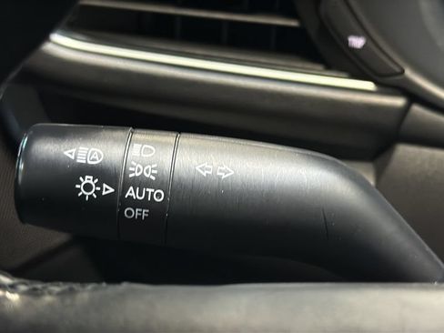 Used 2025 MAZDA MAZDA3 s Sport FWD image 34