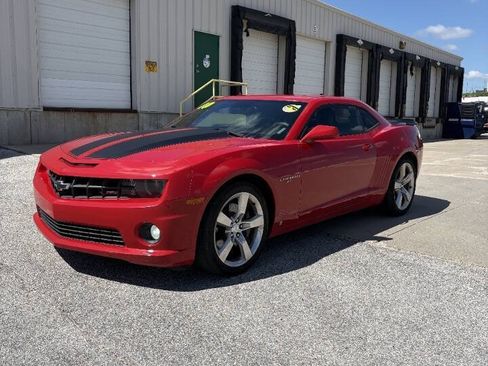 Used 2010 Chevrolet Camaro SS w/ RS Package RWD image 3