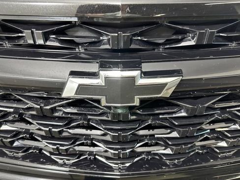 Used 2024 Chevrolet Traverse RS image 9