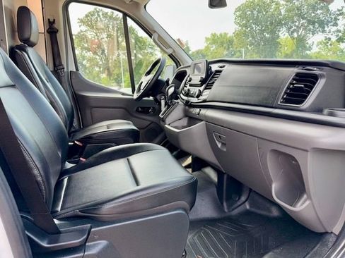 Used 2022 Ford Transit 250 148 High Roof Extended RWD image 8