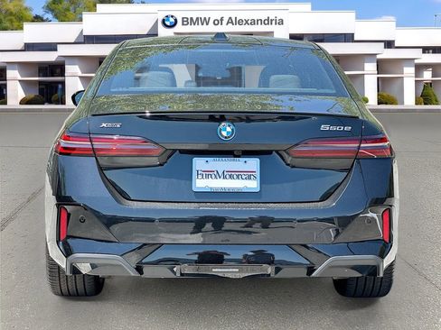 Used 2026 BMW 550e xDrive w/ Executive Package AWD/4WD image 6