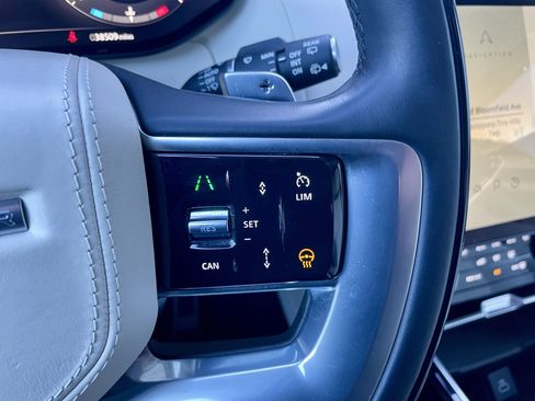 Used 2023 Land Rover Range Rover SE image 22