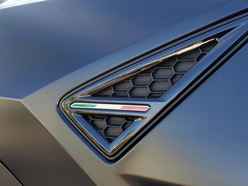 Used 2021 Lamborghini Urus image 7