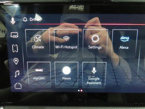 Used 2025 GMC Sierra 2500 Denali w/ Denali Reserve Package image 30