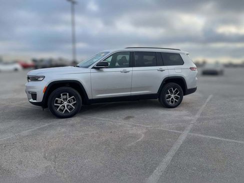 New 2025 Jeep Grand Cherokee L Limited image 5