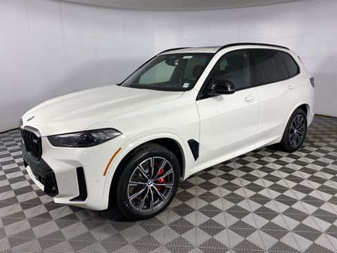 New 2026 BMW X5 M60i w/ Climate Comfort Package image 4