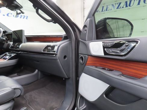 Used 2024 Lincoln Navigator L Reserve w/ Equipment Group 201A image 29