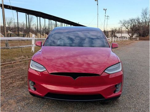 Used 2017 Tesla Model X 100D image 2