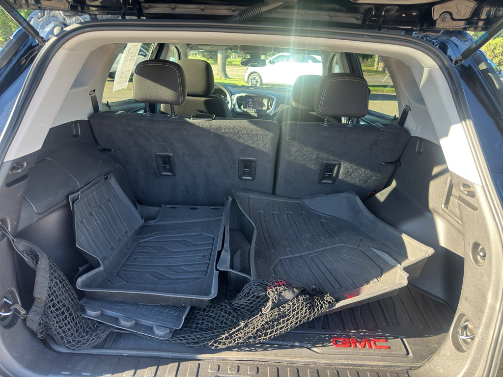 Used 2022 GMC Terrain SLE w/ Driver Convenience Package AWD/4WD image 7