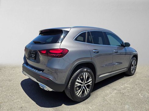 Used 2026 Mercedes-Benz GLA 250 image 3