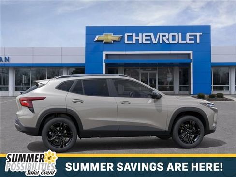 New 2026 Chevrolet Trax ACTIV w/ Sunroof Package FWD image 5