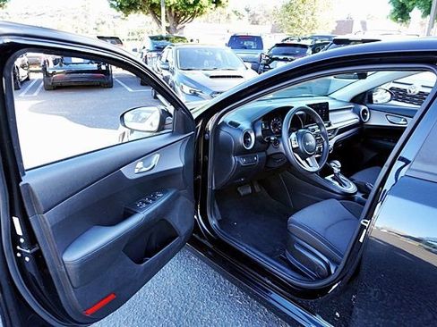 Used 2023 Kia Forte LXS FWD image 34