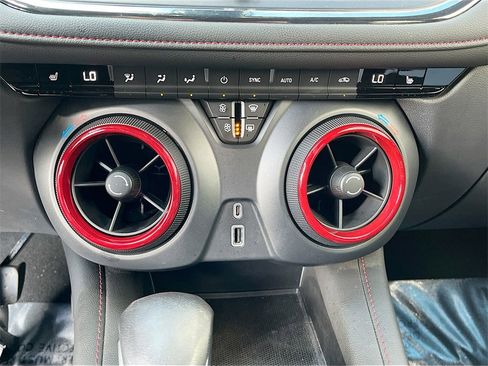 Used 2022 Chevrolet Blazer RS image 16