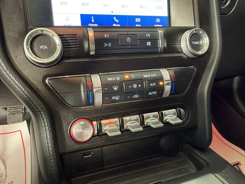 Used 2022 Ford Mustang GT w/ Equipment Group 301A RWD image 19