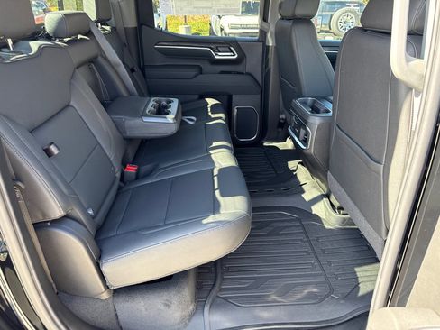 New 2026 GMC Sierra 1500 SLT w/ SLT Premium Plus Package image 18