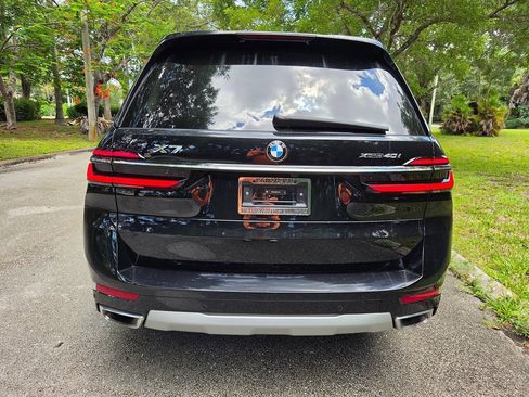 Used 2025 BMW X7 xDrive40i AWD/4WD image 6