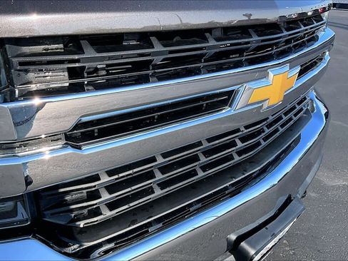 Used 2021 Chevrolet Silverado 1500 LT image 29