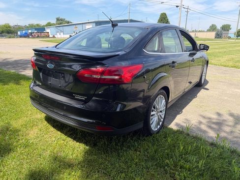Used 2015 Ford Focus Titanium FWD image 5