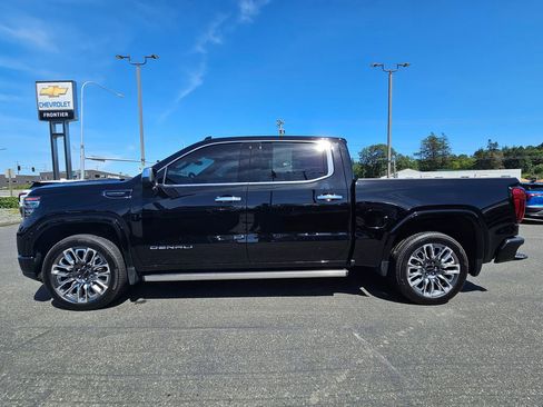 Used 2024 GMC Sierra 1500 Denali Ultimate AWD/4WD image 4