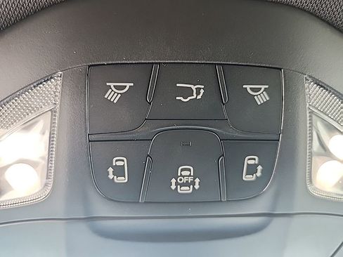 New 2026 Chrysler Pacifica Select FWD image 39