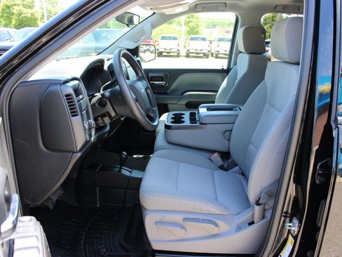 Used 2017 Chevrolet Silverado 1500 Custom w/ Custom Convenience Package AWD/4WD image 11