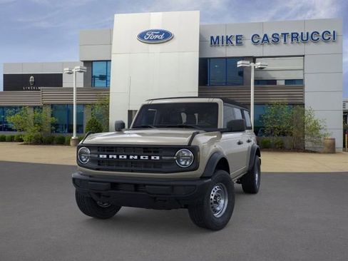New 2025 Ford Bronco 4-Door image 2