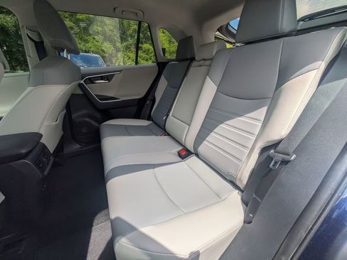 Used 2020 Toyota RAV4 Limited FWD image 46