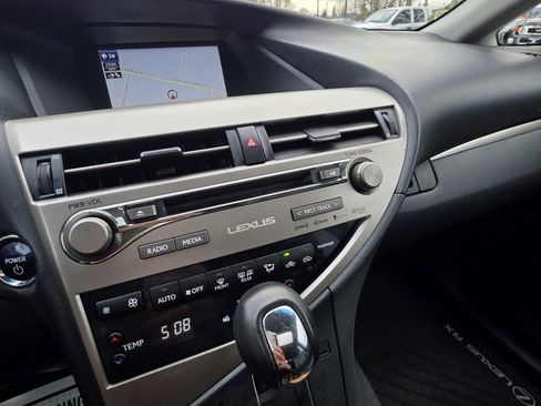 Used 2015 Lexus RX 450h AWD image 17