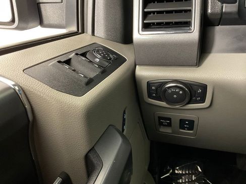 Used 2018 Ford F150 XLT w/ Equipment Group 301A Mid RWD image 14