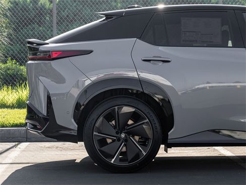 New 2026 Lexus RZ 450e AWD image 6