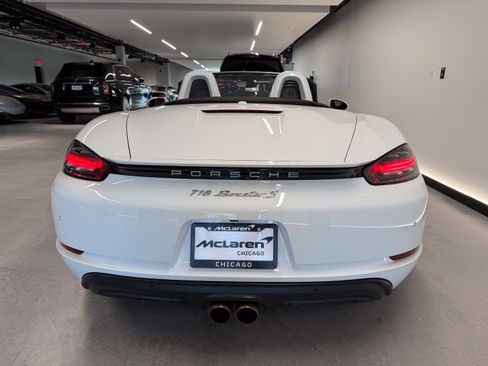 Used 2017 Porsche 718 Boxster S RWD image 3