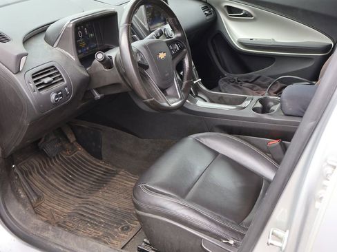 Used 2013 Chevrolet Volt Premium w/ Premium Trim Package FWD image 4